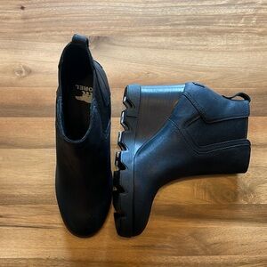 Sorel Women’s Joan Uptown Chelsea Boot